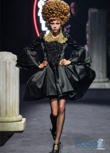 Платье Moschino зима 2019-2020