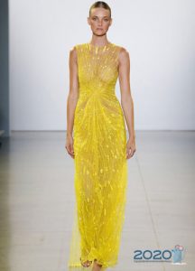 Модное желтое платье на Новый Год 2020