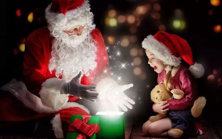 Необычные подарки для ребенка на Новый Год 2020 - видео поздравление от Деда Мороза