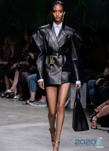 Куртка с объемными рукавами - модные модели 2020 года