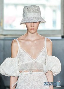 Модная ажурная шляпа весна-лето 2020 года