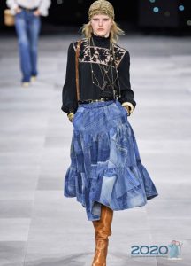 Модная джинсовая юбка с оборками весна-лето 2020